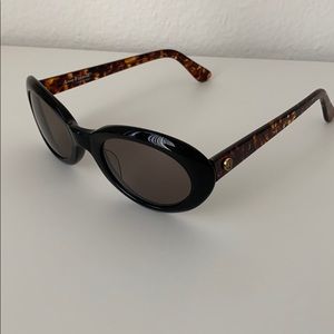 Ann Klein sunglasses no case